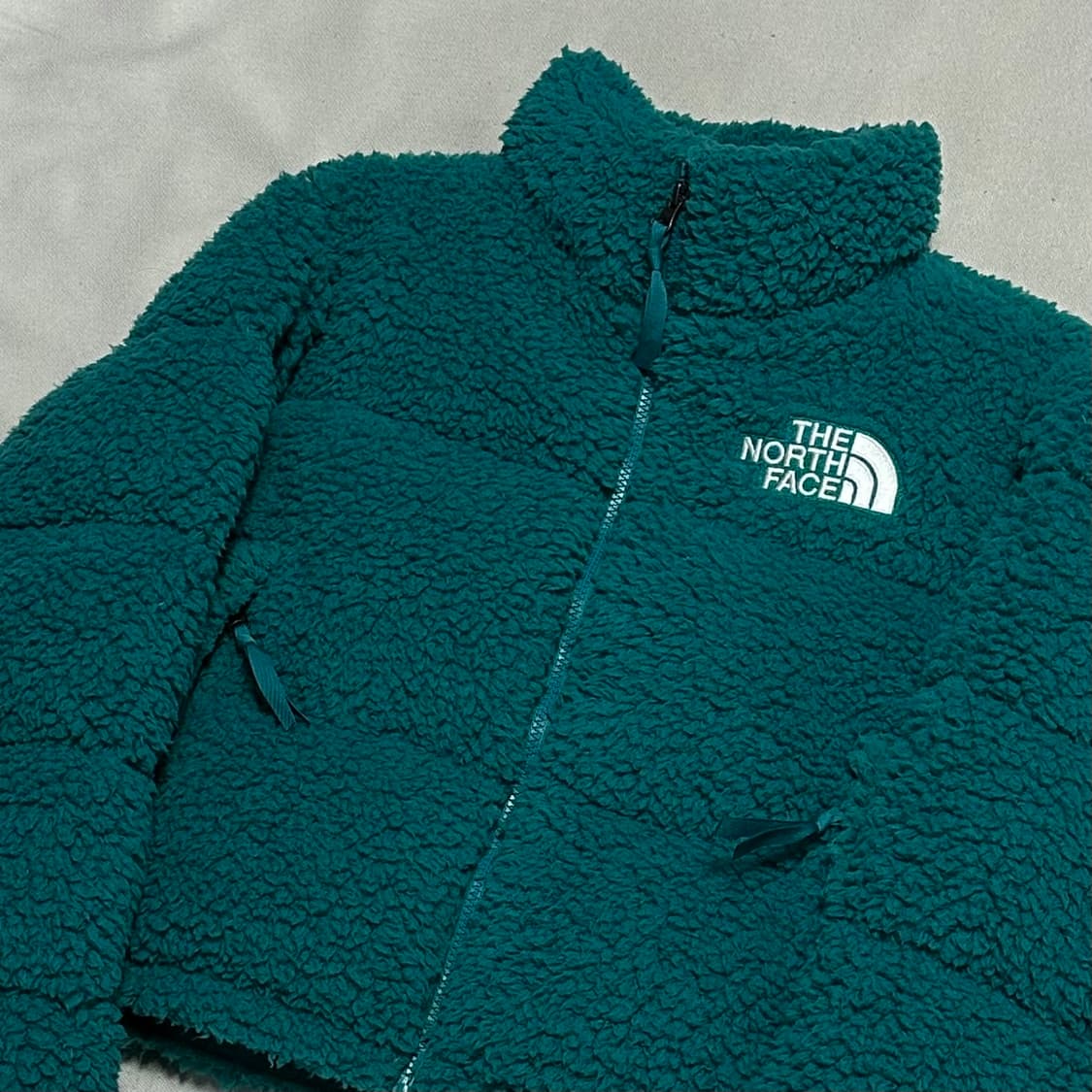 S 노스페이스 여성용 뽀글이 하이파일 리사이클 다운 숏 패딩 상품이미지1