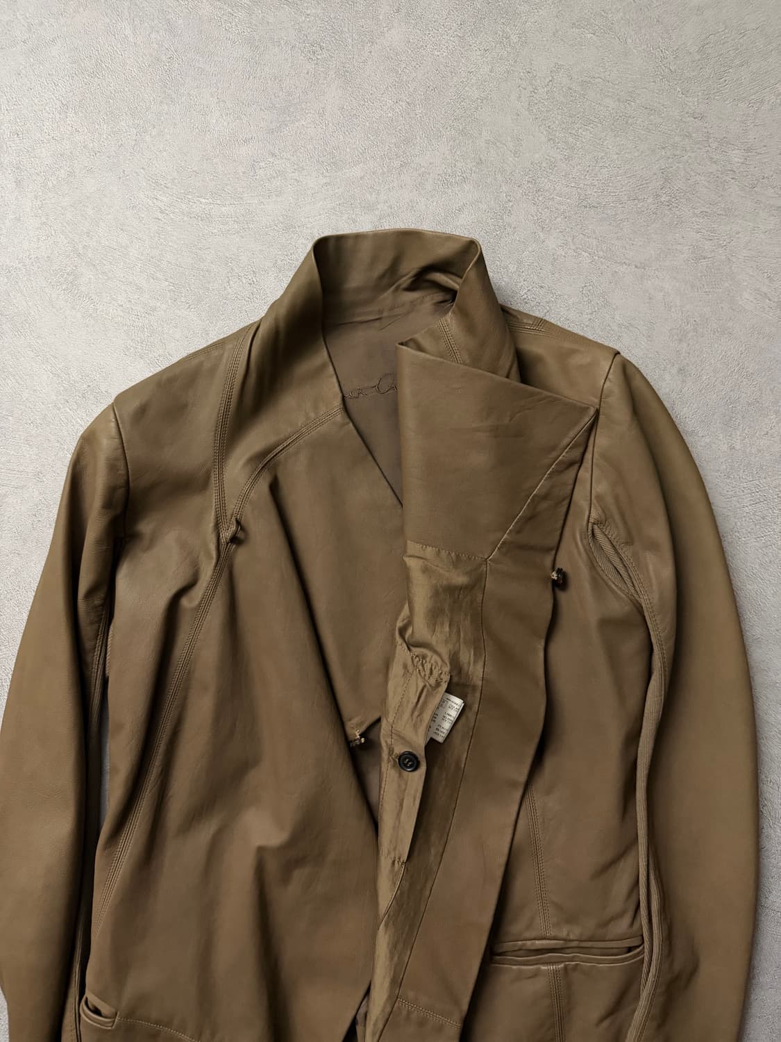 릭오웬스 비대칭 하이넥 램스킨 자켓 상품이미지4