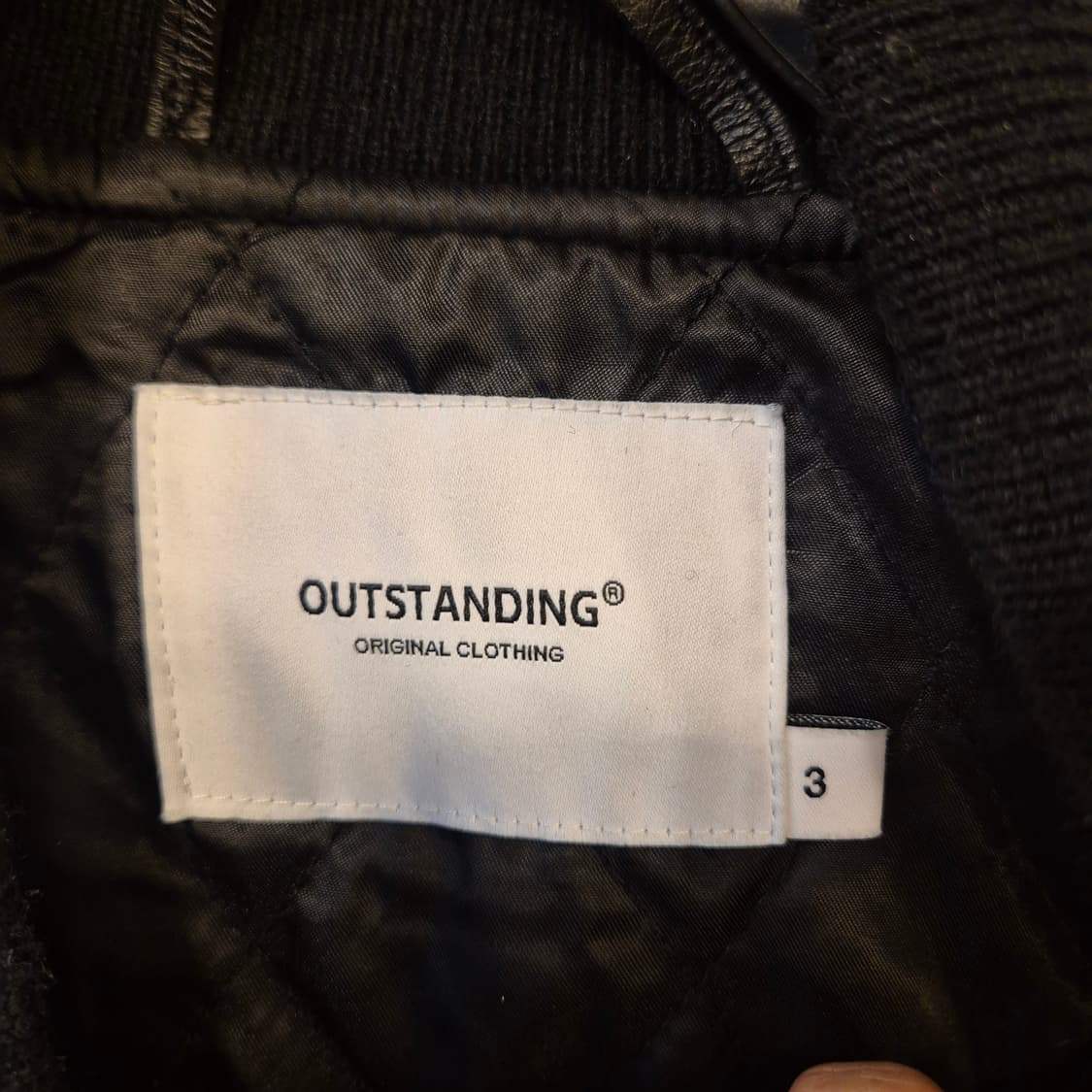 XL(착샷잇음) 아웃스탠딩 블랙 소가죽 바시티자켓  상품이미지5