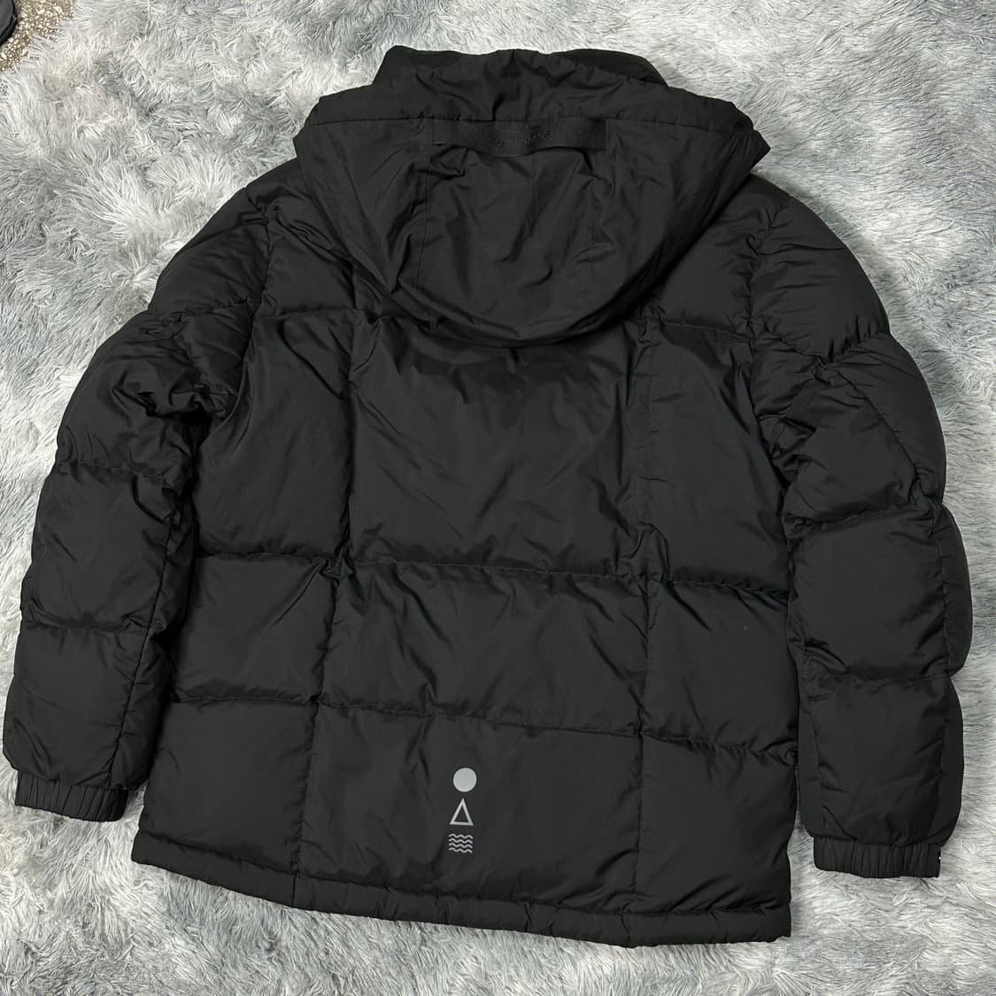 뉴발란스 구스다운 블랙 숏패딩  상품이미지3