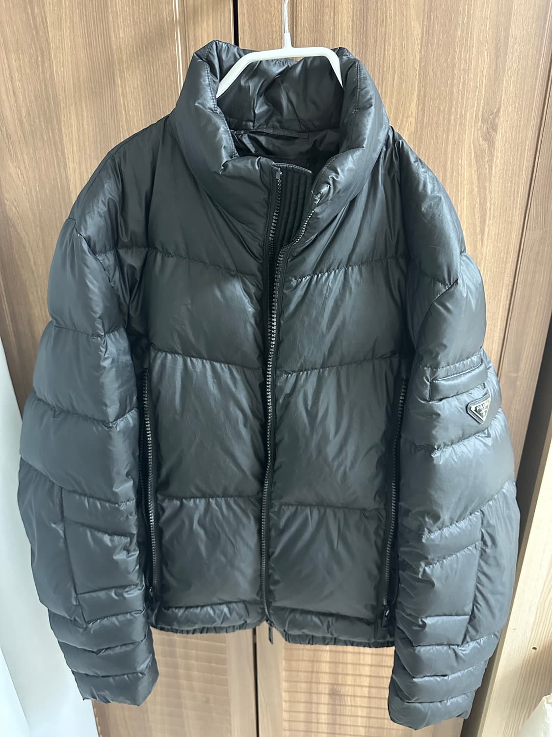 [48] 프라다 10fw 리나일론 패딩  상품이미지1