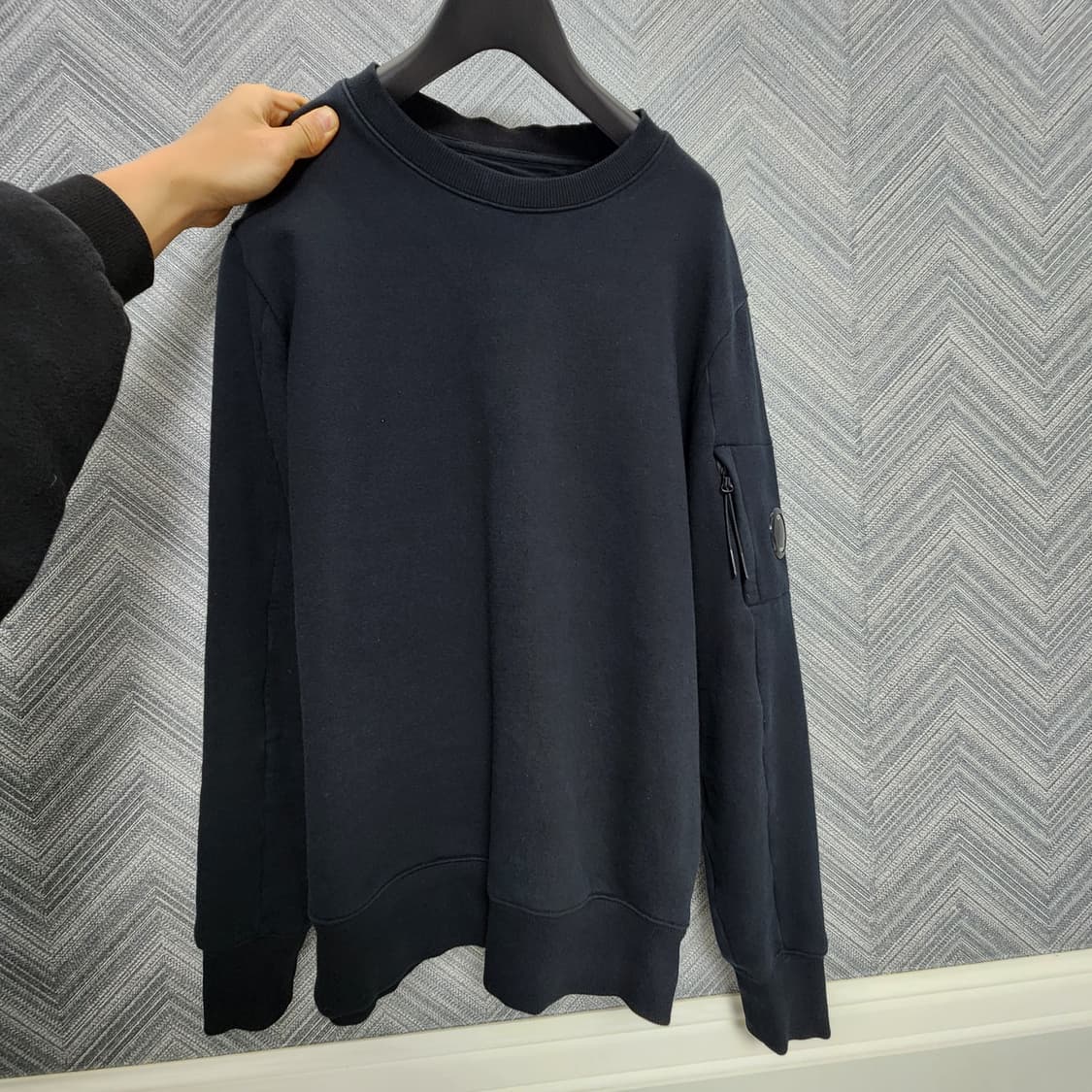 CP COMPANY 맨투맨 블랙 100 (L) 상품이미지8