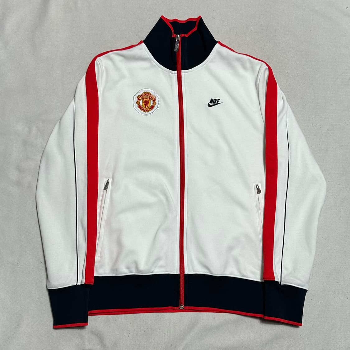 L 나이키 맨유 라인 화이트 트랙탑  상품이미지2