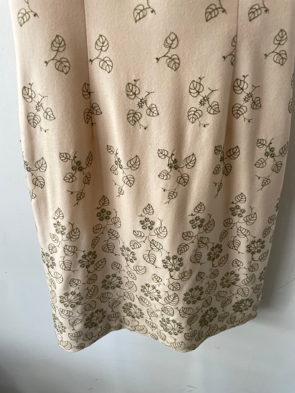 vintage v-neck embroidered wool dress 상품이미지5