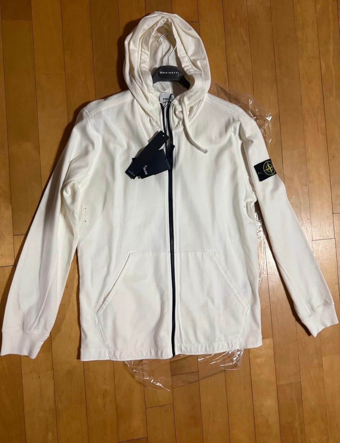 스톤아일랜드 후드집업 상품이미지1