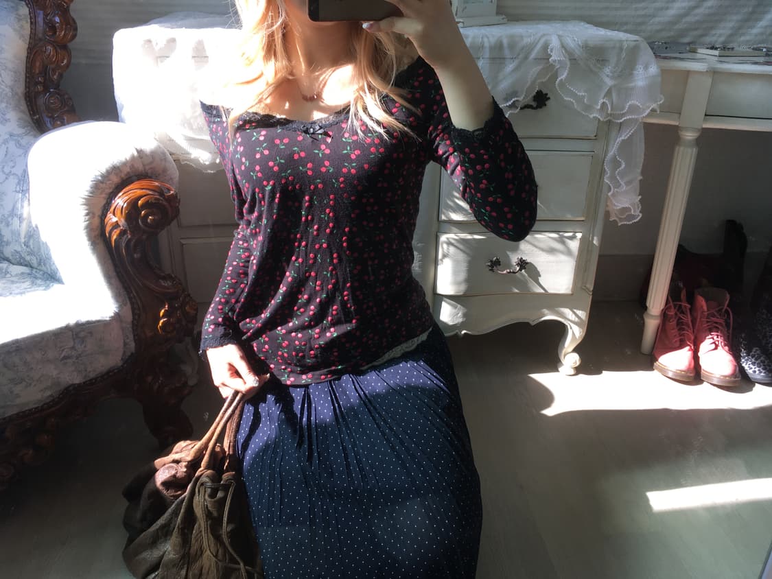 빈티지 하구미 체리 레이스 리본 롱슬리브 상품이미지1