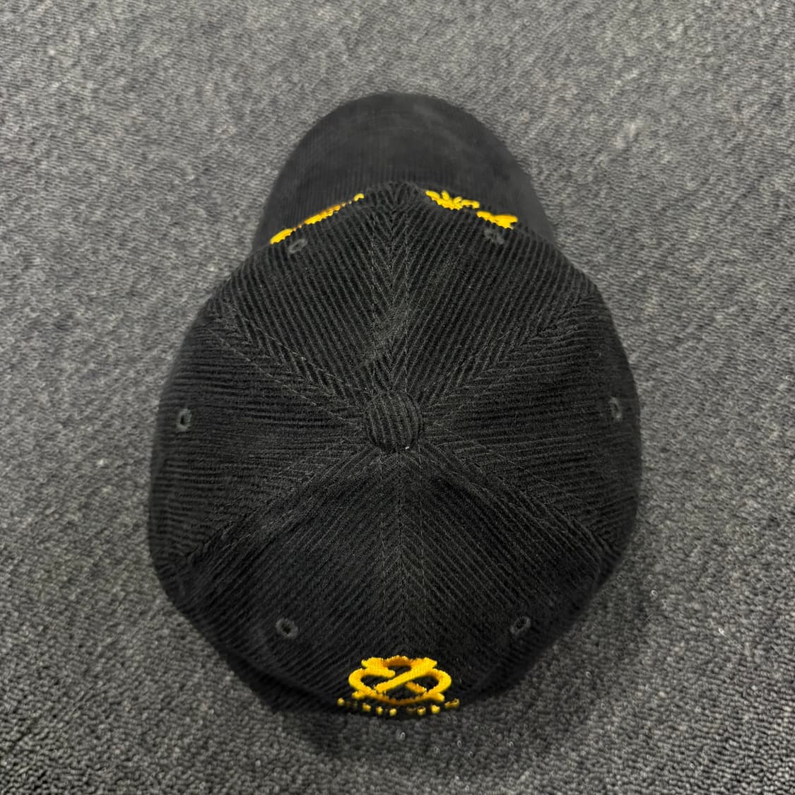 다크룸x시바스리갈 콜라보 코듀로이 볼캡 상품이미지5