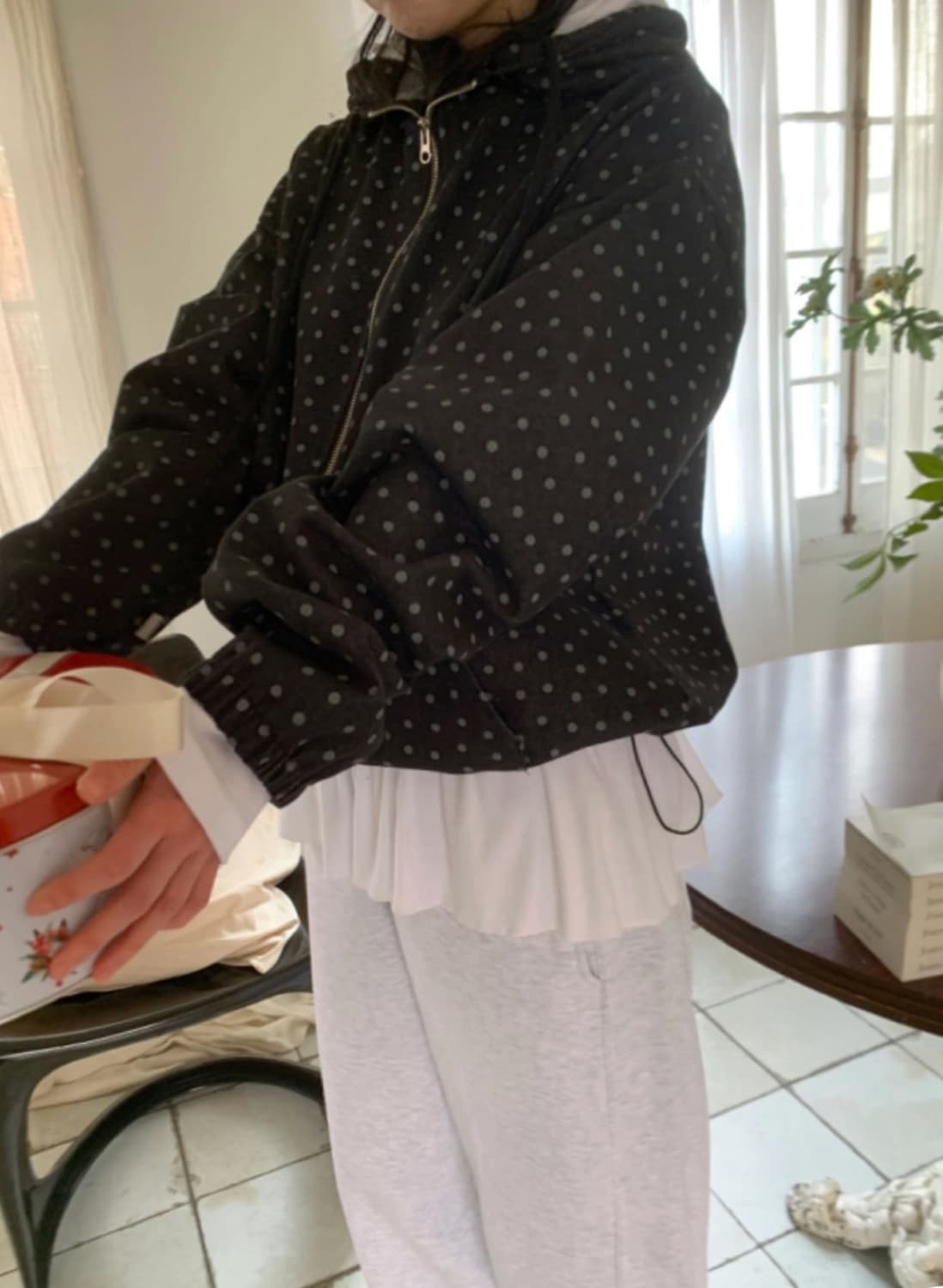 서울베이스드 도트 후드집업 상품이미지4