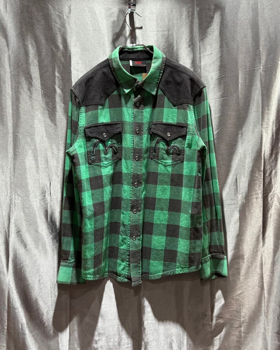 M EVISU 에비수 심볼로고 투포켓 버튼 체크셔츠 상품이미지1