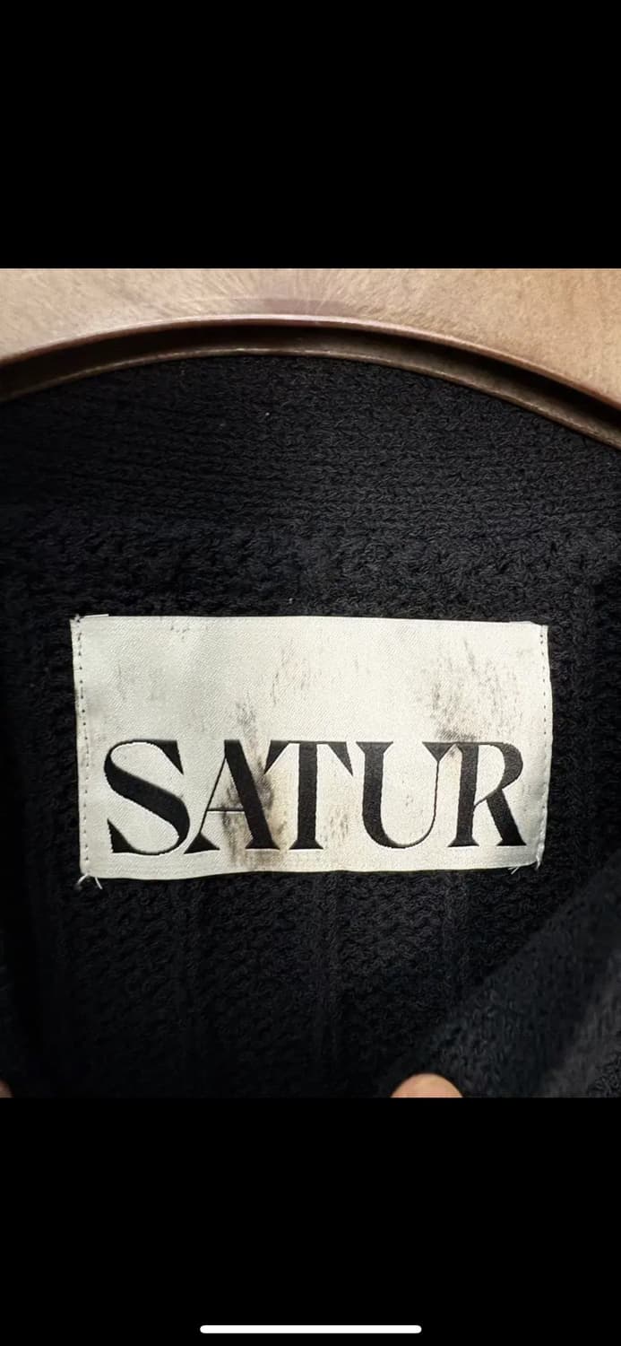 세터 오버사이즈 부클 블랙 가디건 H2475 상품이미지5