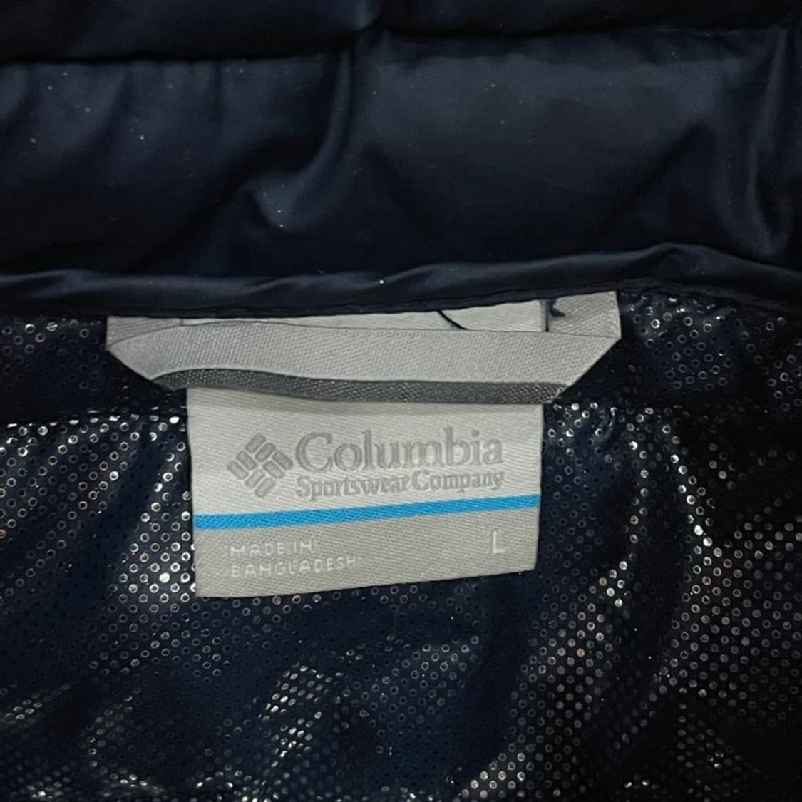 100 콜럼비아 경량패딩  상품이미지3