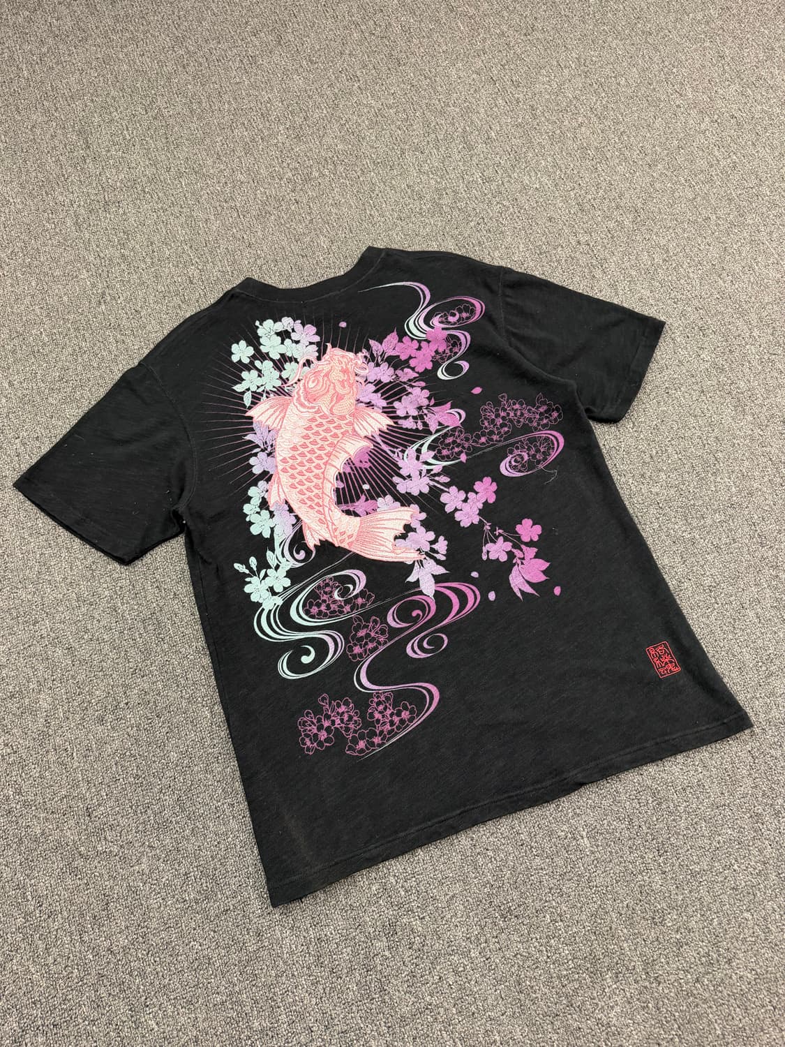 L) 카라쿠리 타마시 빈티지 잉어 자수 반팔 티셔츠 상품이미지4