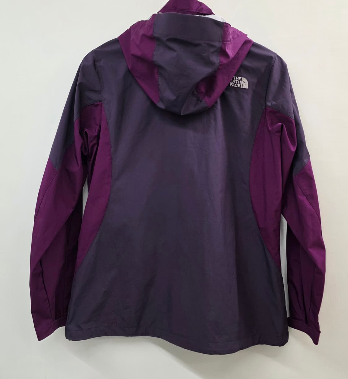 노스페이스 기능성 윈드스토퍼 자켓.
싸이즈 95 상품이미지2