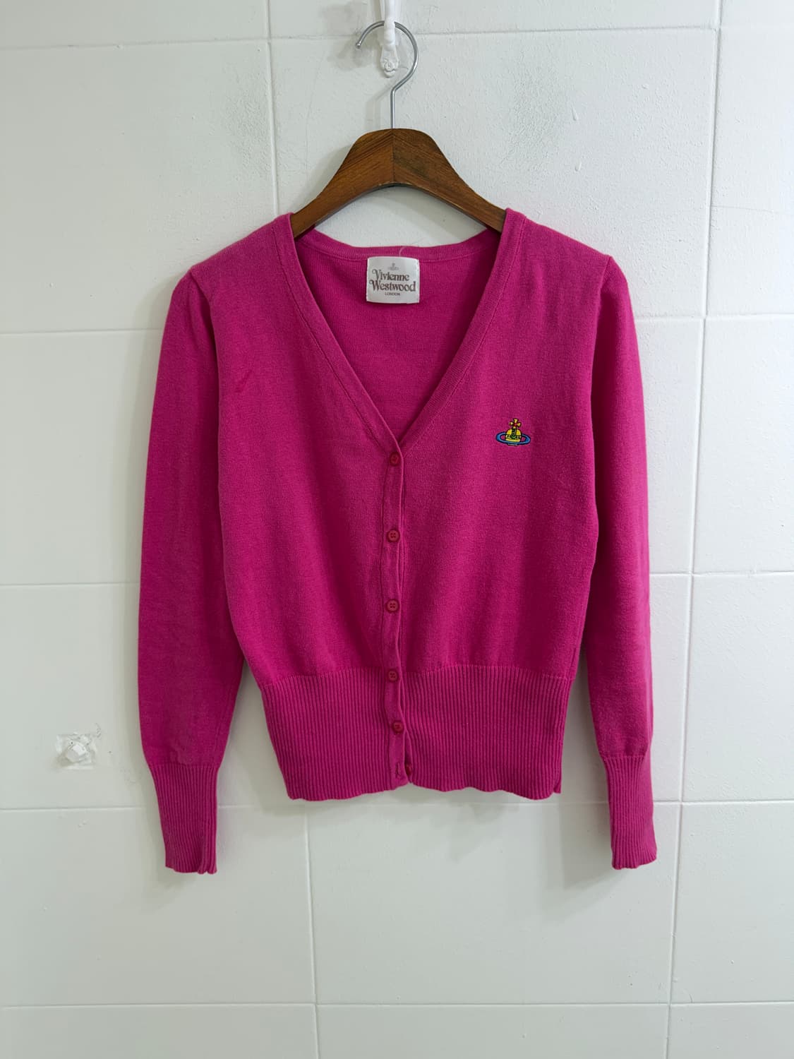 비비안웨스트우드 핑크 브이넥 가디건 상품이미지3