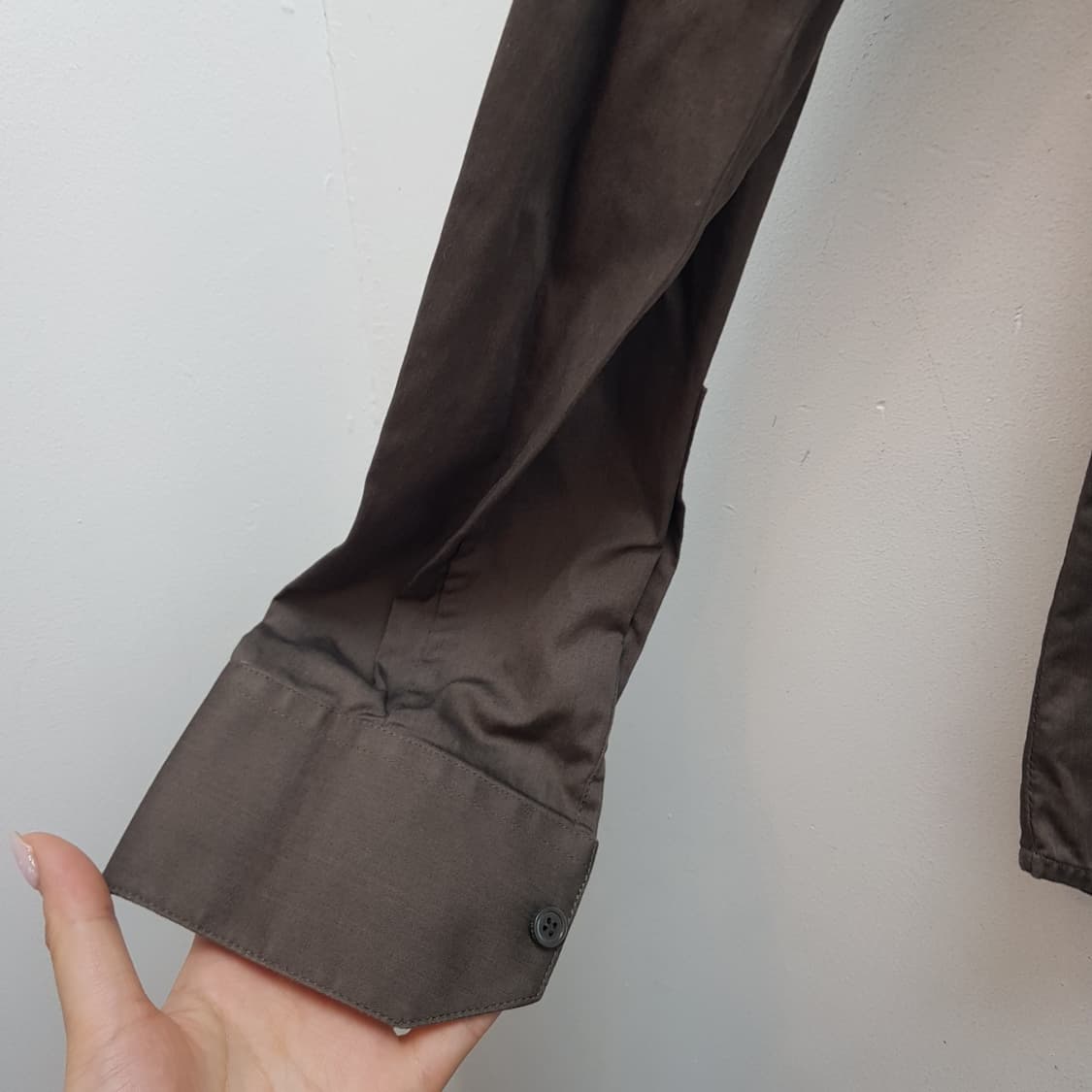 우영미 심버튼 브라운 셔츠  상품이미지3