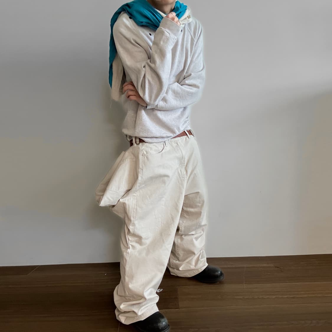 Maria Chen Pascual Studded Raglan Sweats 상품이미지4