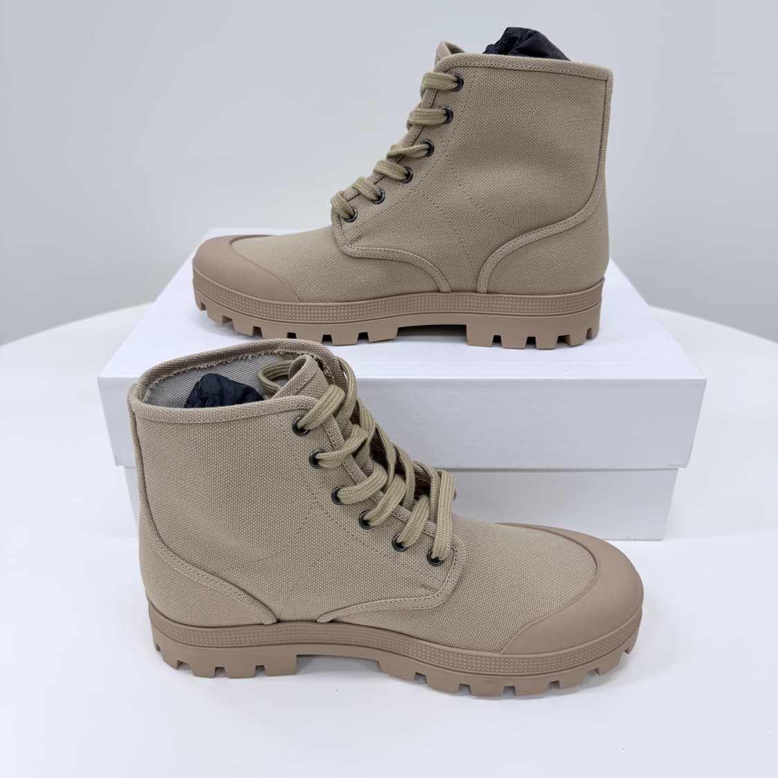 [미사용/250] 셀린느 파타판 캔버스 레이스업 부츠 샌드 베이지 상품이미지4