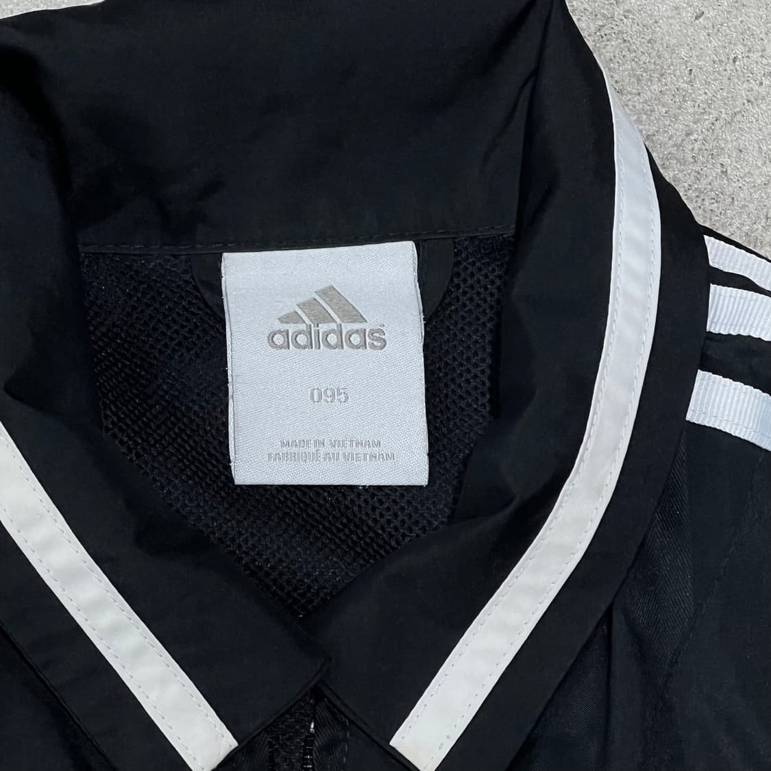 아디다스 올드스쿨 바람막이 s10244 상품이미지7