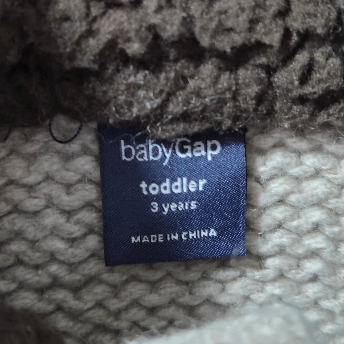 갭 베이비 엘보우패치 풀오버 하프버튼 케이블 니트 3Y 상품이미지2