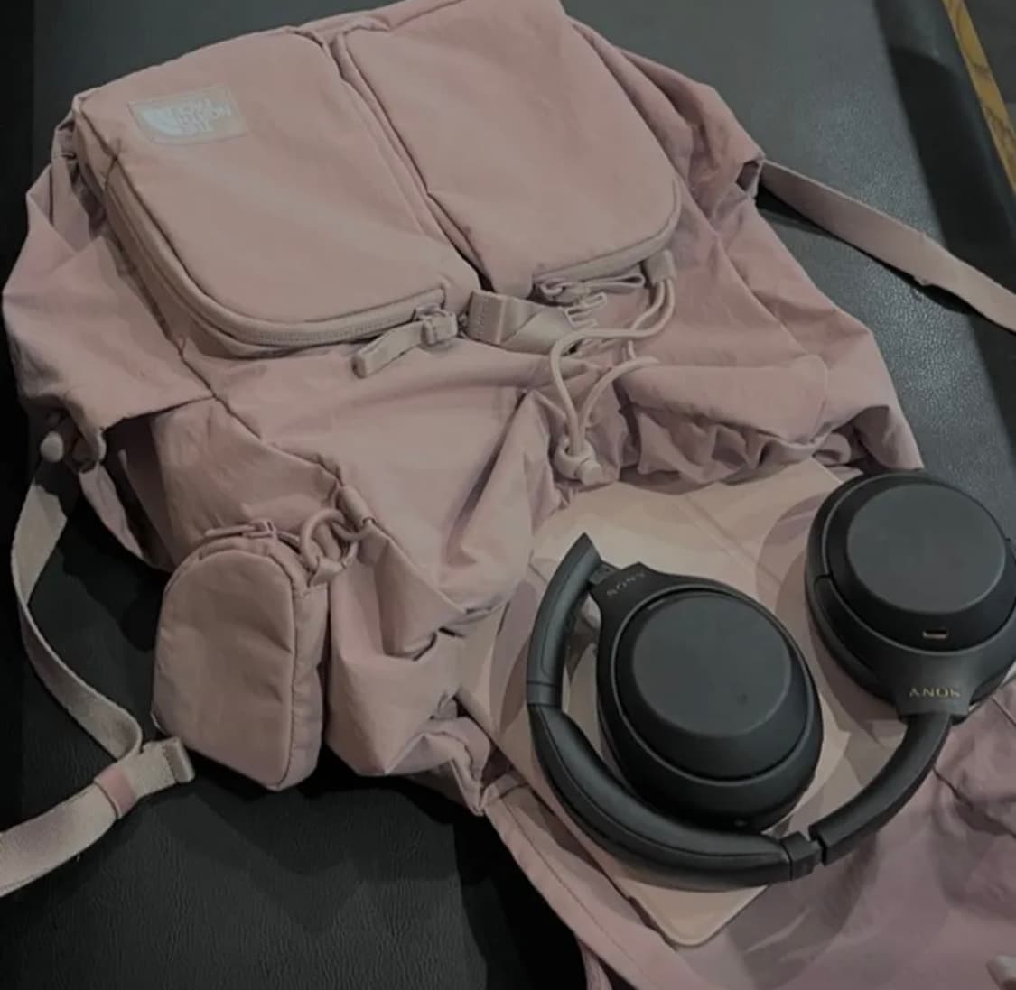 노스페이스 우먼즈 브리즈 백팩_GRAYISH PINK 상품이미지5