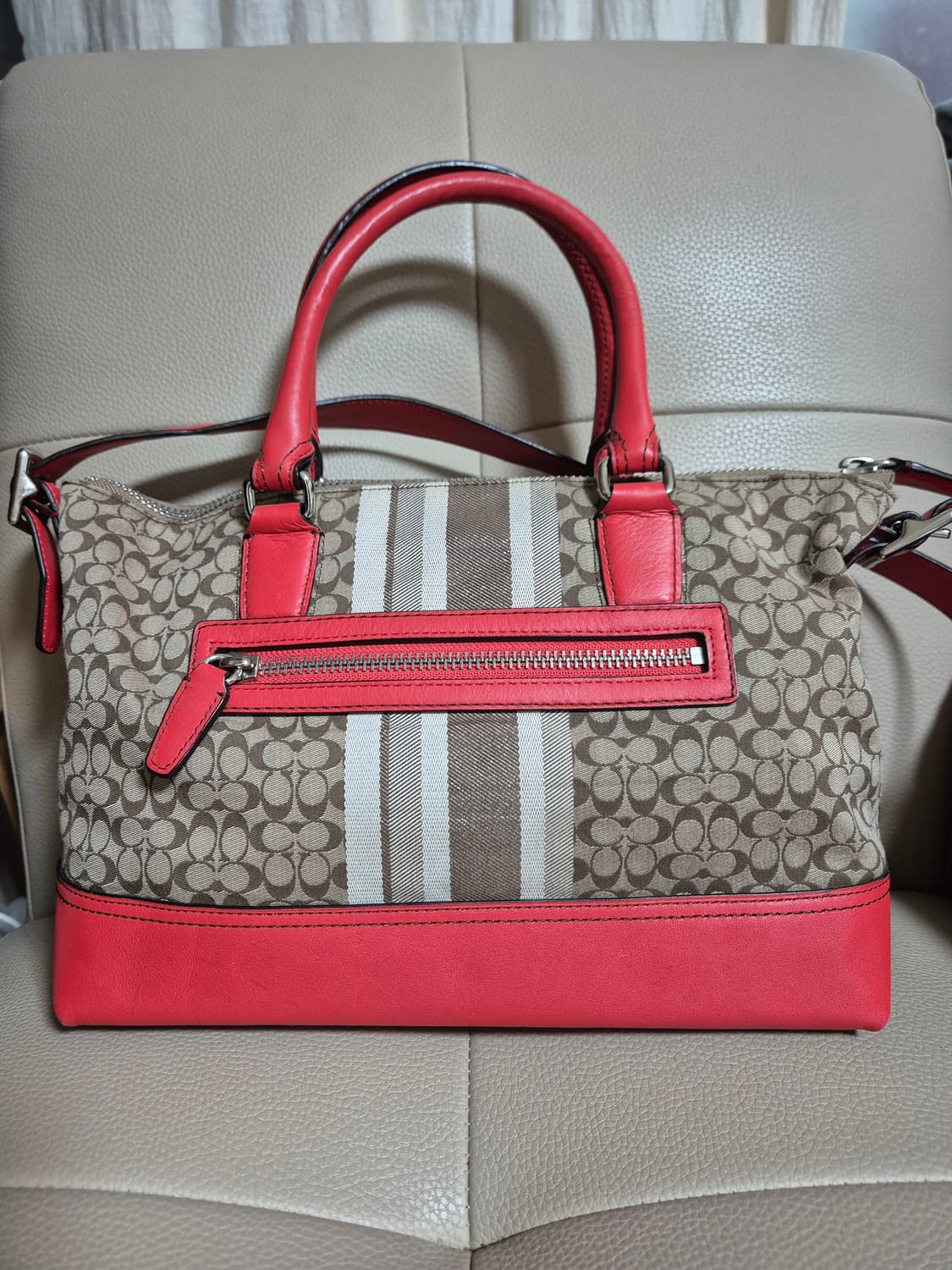 코치 시그니처 숄더백 상품이미지2