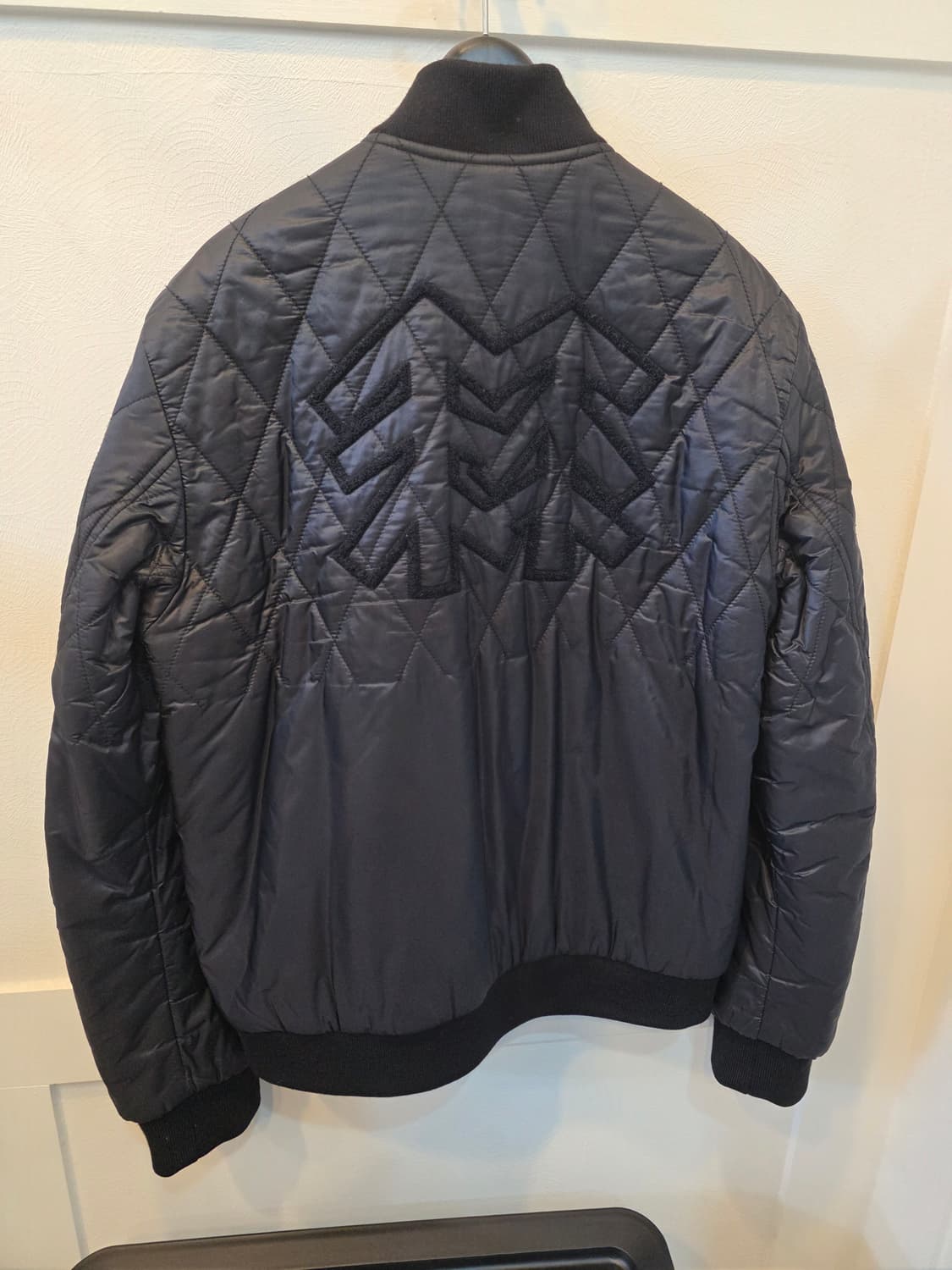 코오롱스포츠 블랙 퀼팅 봄버 양면자켓 상품이미지3