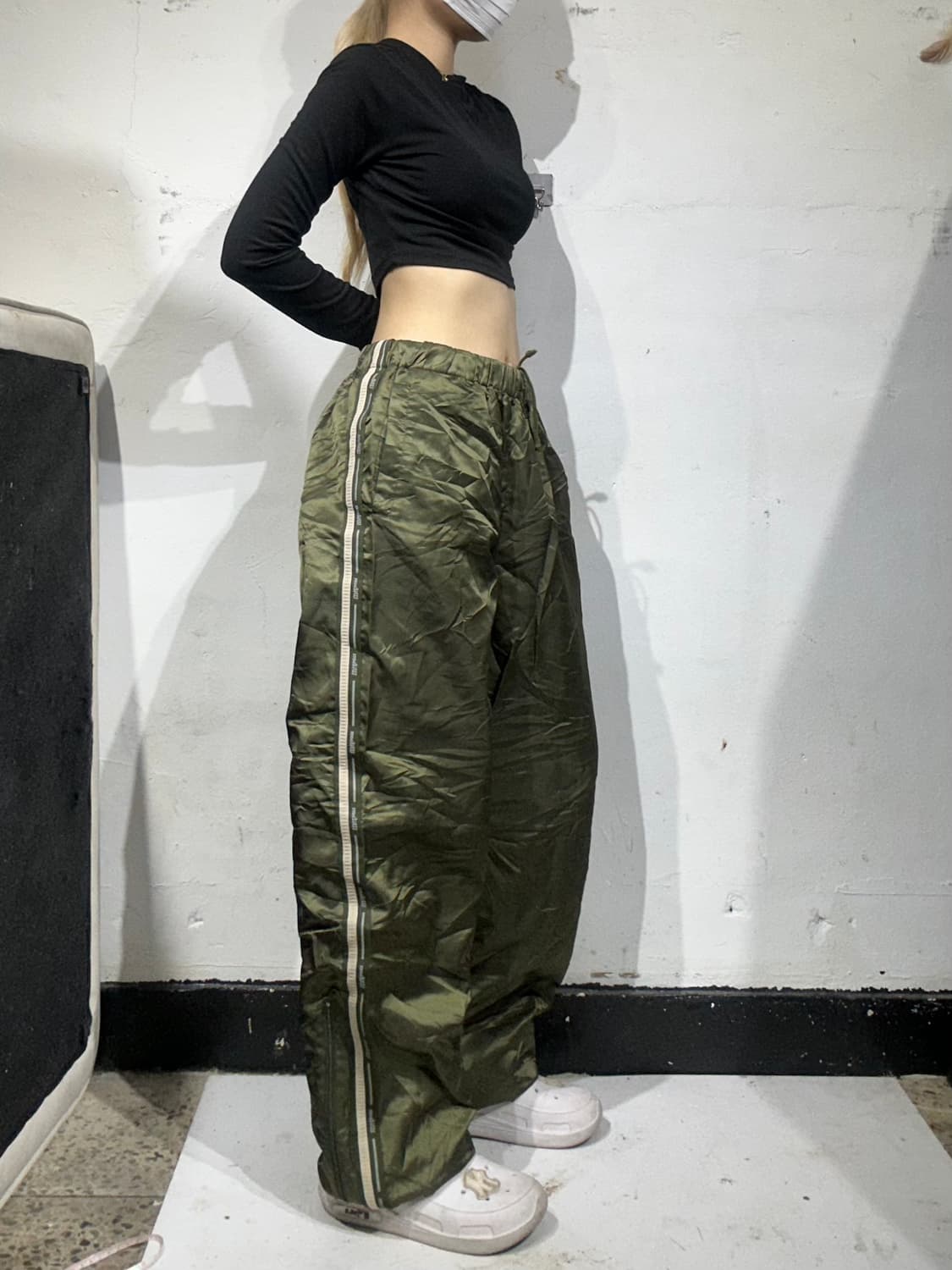 빈티지 윌리엄 카키 와이드 베이지 사이드 라인 트랙 팬츠 L 상품이미지1