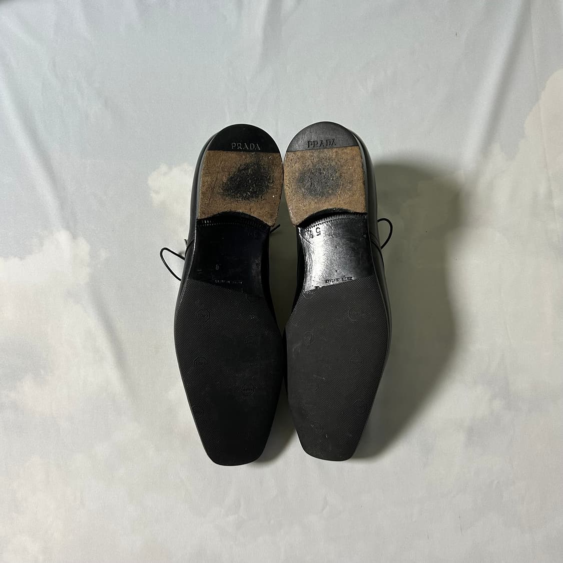 Prada classic semi square toe derby 상품이미지5