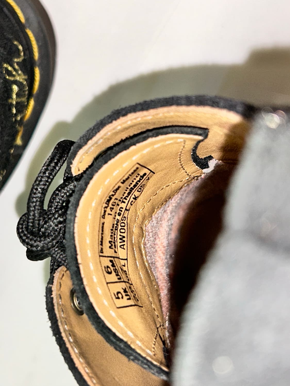 닥터마틴 1461 자수 데저트 오아시스 스웨이드 블랙 상품이미지5