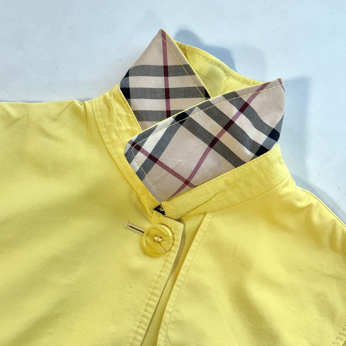 버버리 벨티드 하프 트렌치 코트 상품이미지3