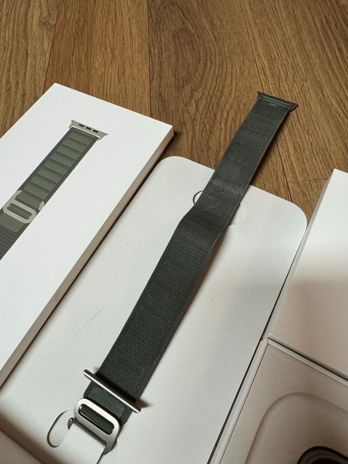 애플워치 울트라1 49mm 티타늄 셀룰러 풀박스 + 추가 스트랩 다수 상품이미지8