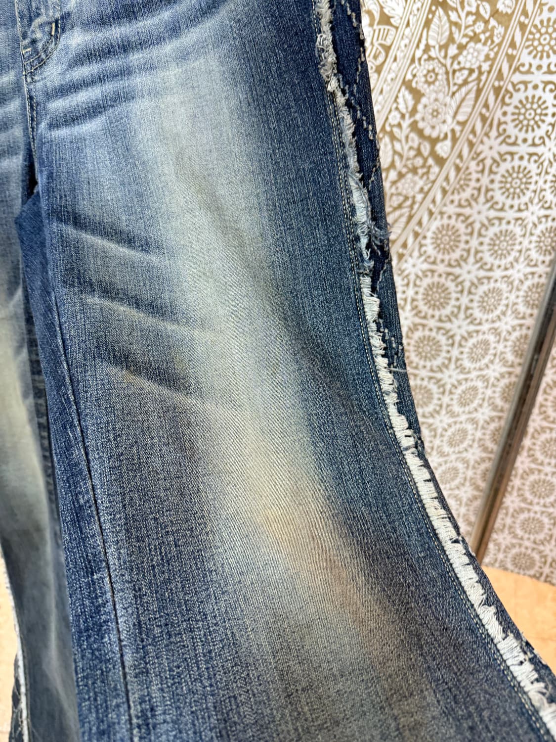 Moziow jeans 사선 디테일 부츠컷 데님팬츠  상품이미지5