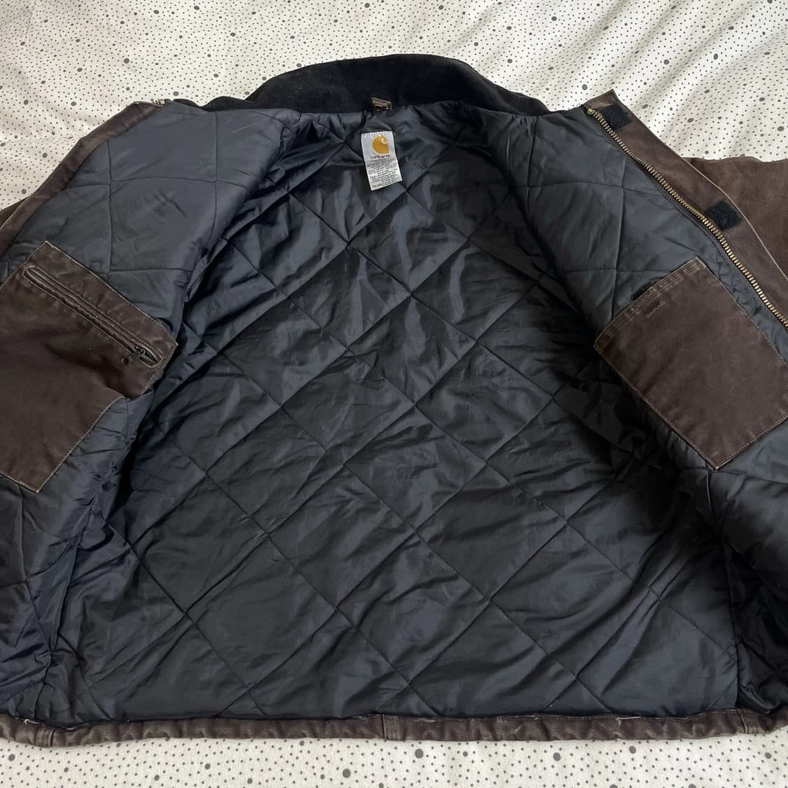 칼하트 J22 아크틱 자켓 다크 브라운 상품이미지5