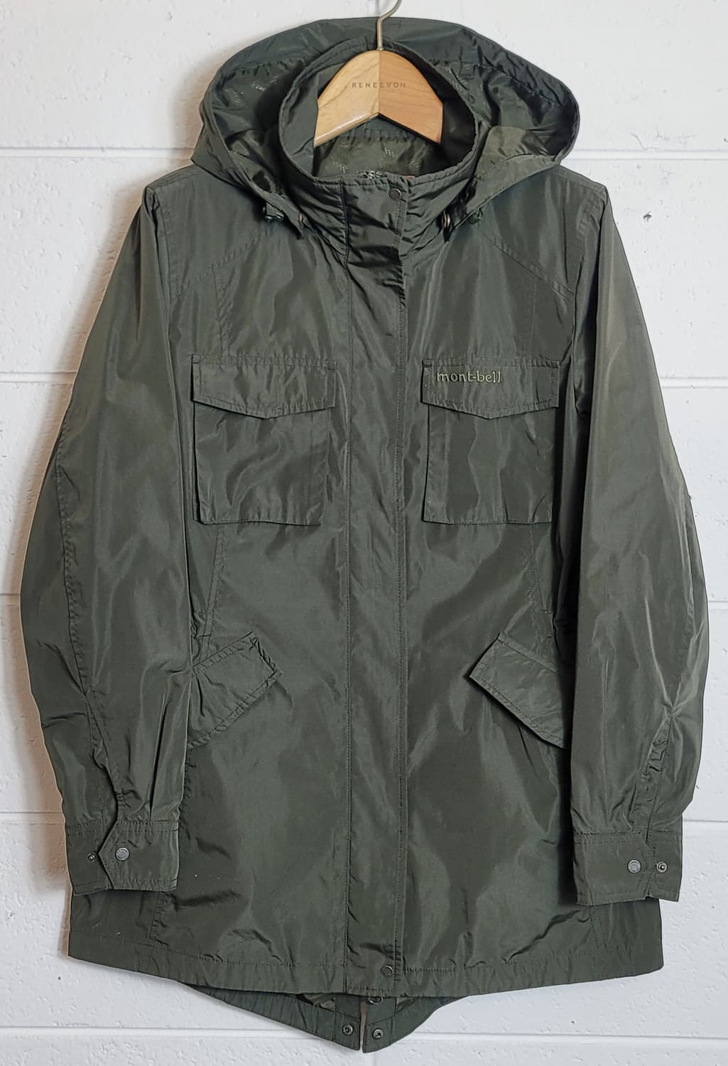 몽벨(mont-bell, 여성용) 후드 바람막이자켓(점퍼) 판매 상품이미지1