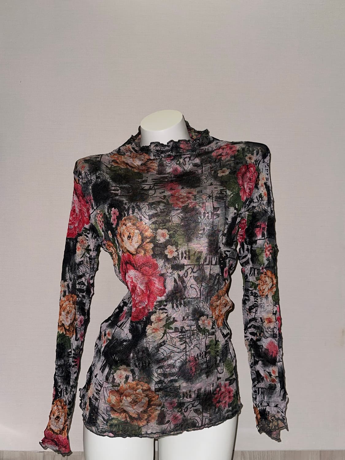 오리엔탈 로즈 메쉬 시스루 반폴라 슬리브 상품이미지5