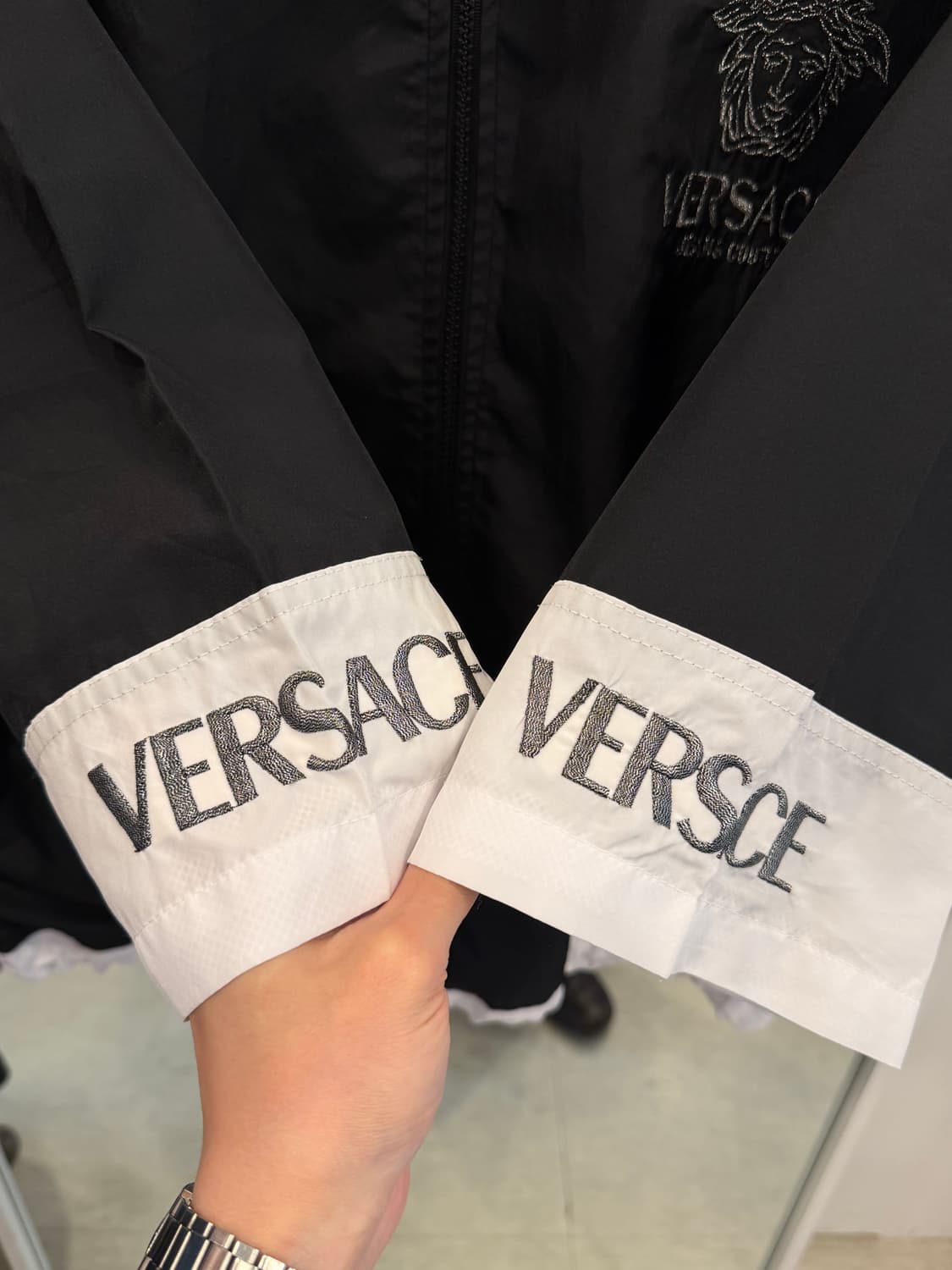 90s Versace Sport 베르사체 스포츠 나일론 웜업 반팔 집업  상품이미지4