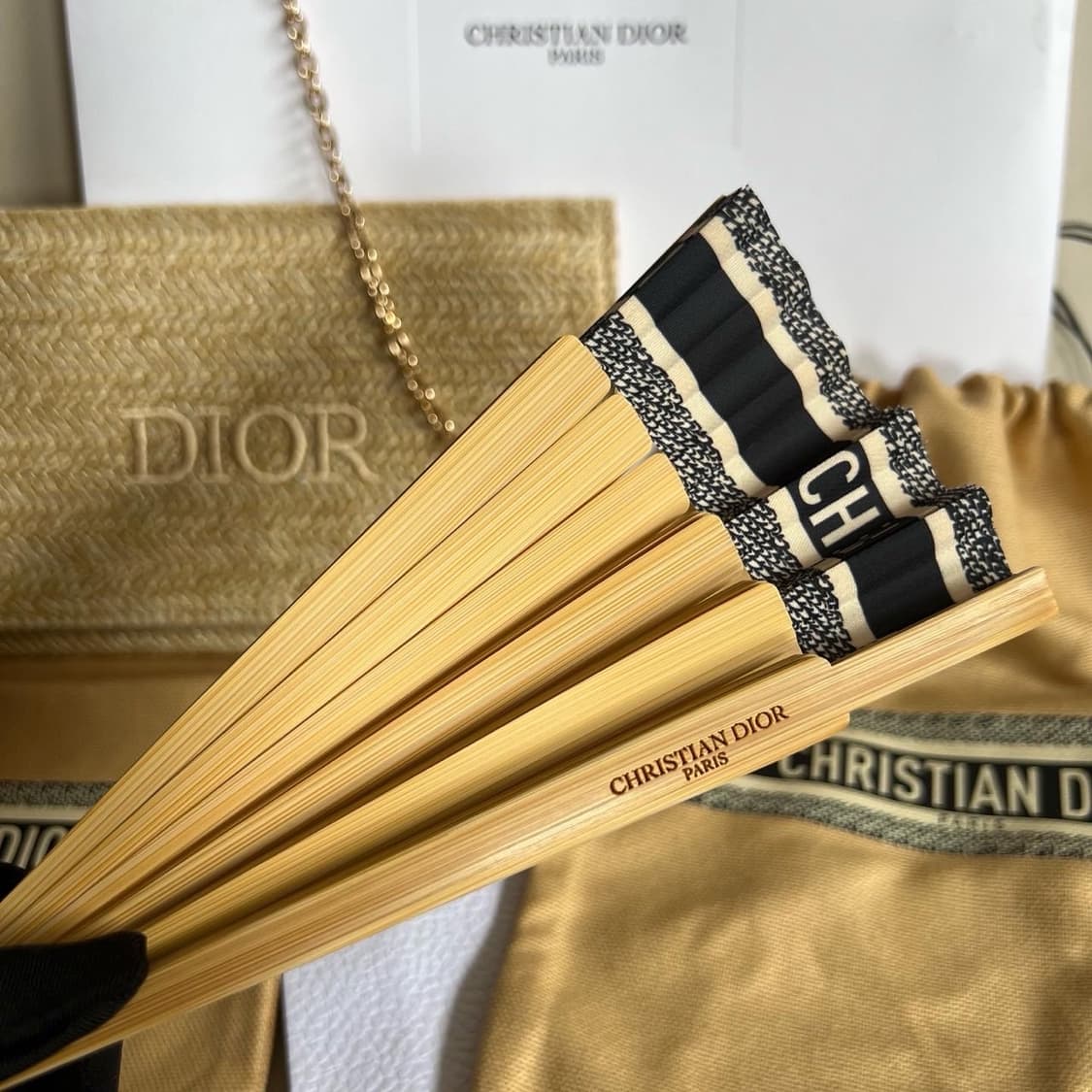  디올뷰티 디오리비에라 부채 기프트 상품이미지4