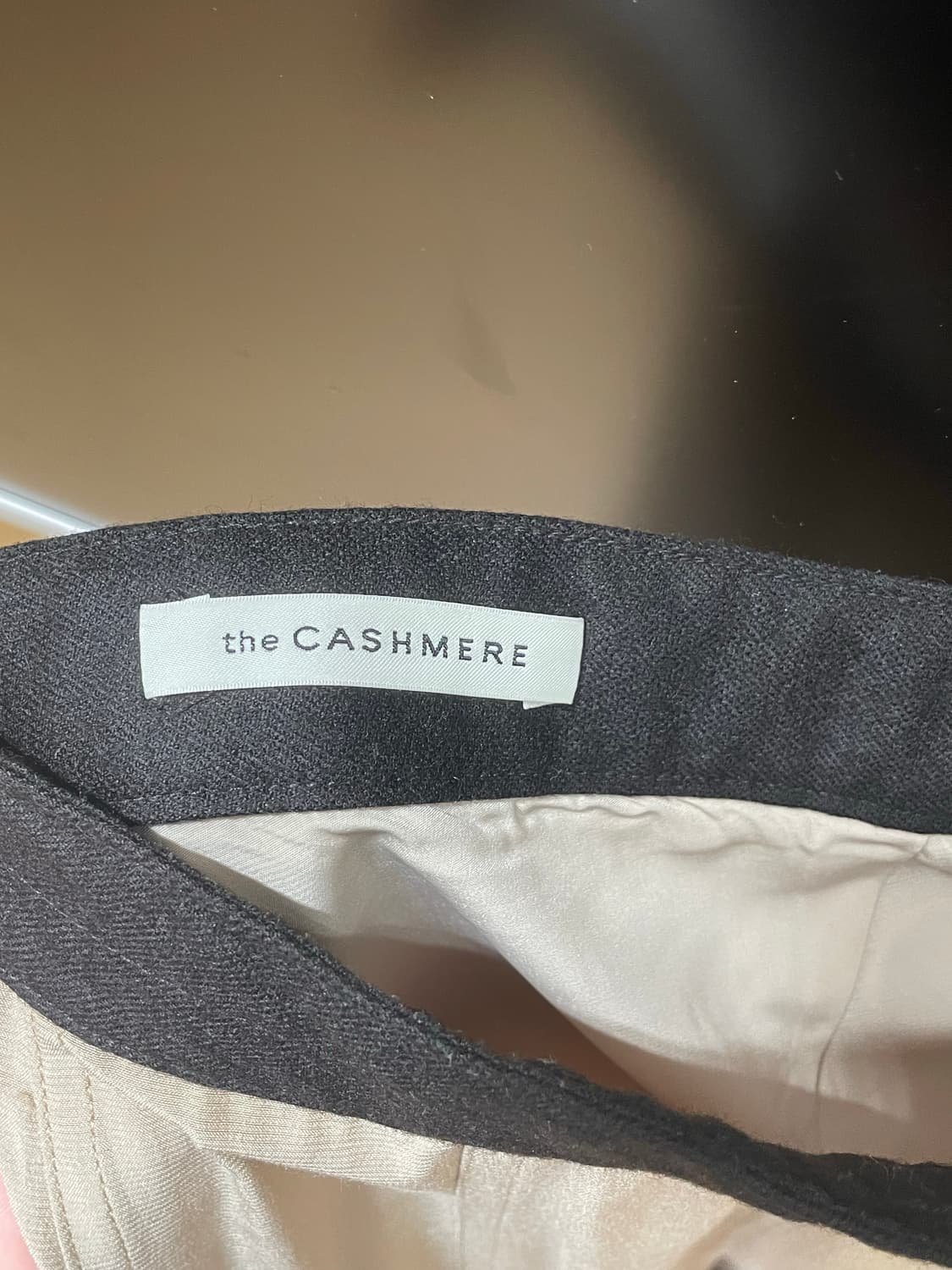 더 캐시미어 베이지 스커트 상품이미지3