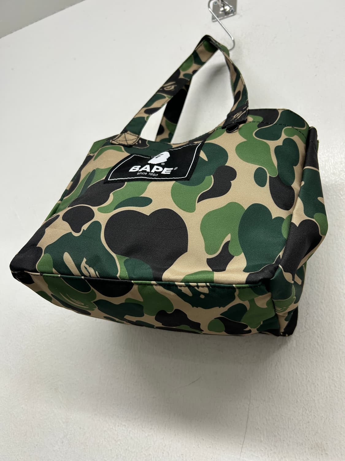 베이프 부록 카모 토트백 상품이미지3