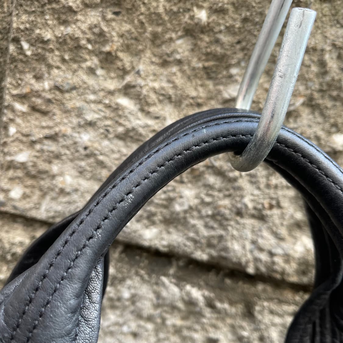 [OS] Alexander Wang 블랙 가죽 토트백 상품이미지7