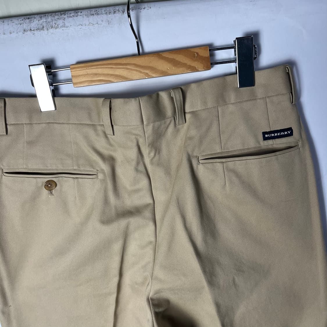 [BURBERRY] 버버리 투턱 베이지 치노팬츠 상품이미지4