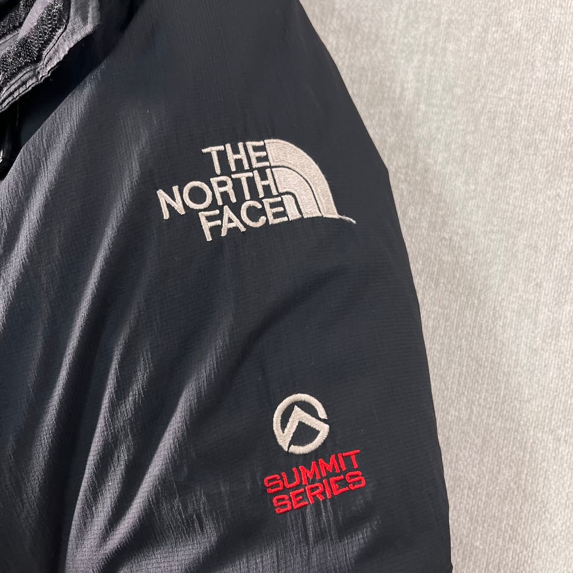 100 노스페이스 써밋시리즈 히말라야 블랙 패딩 상품이미지9