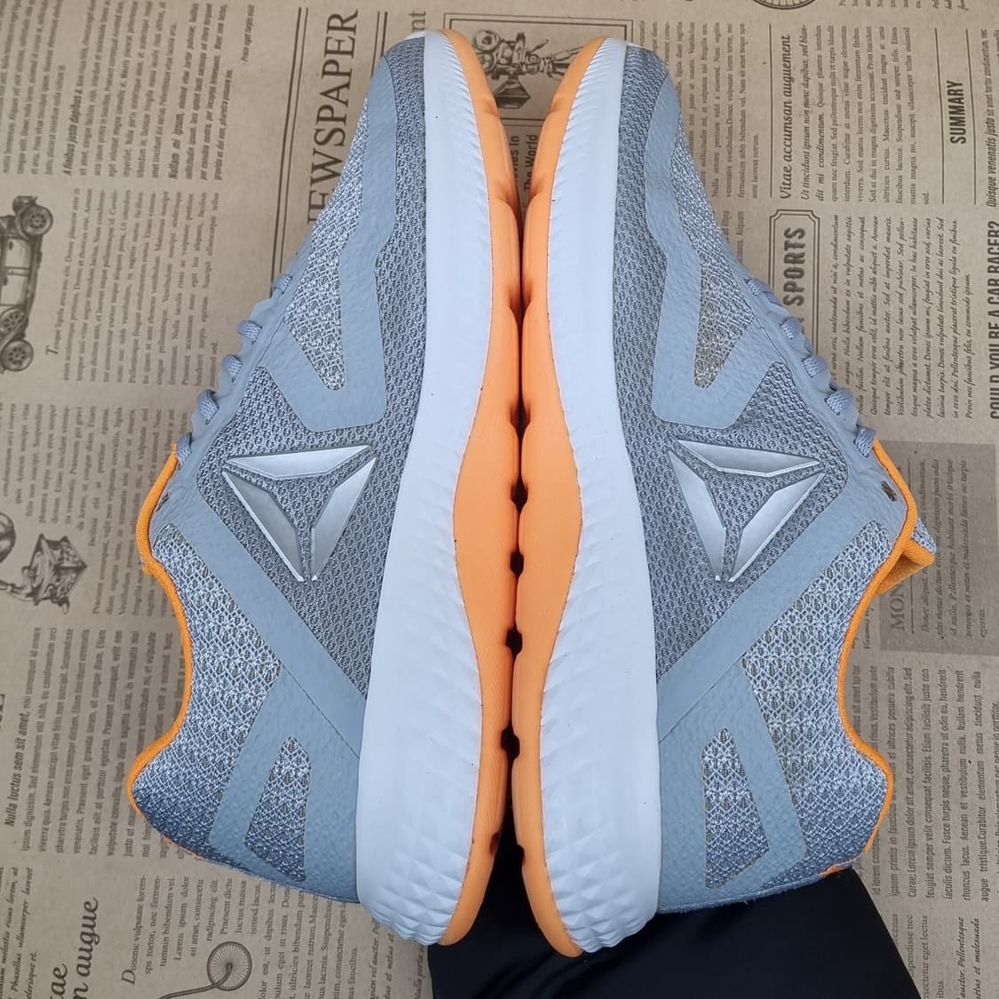 리복 아스트로라이드 여성운동화240 상품이미지5