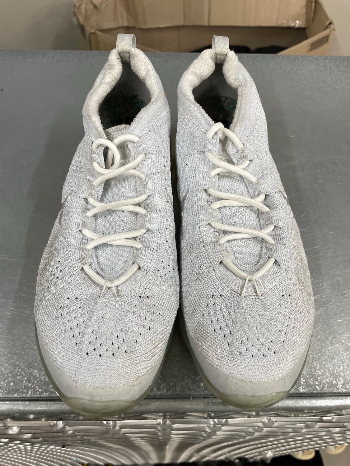 나이키 에어 베이퍼맥스 플라이니트 플래티넘 275 상품이미지5