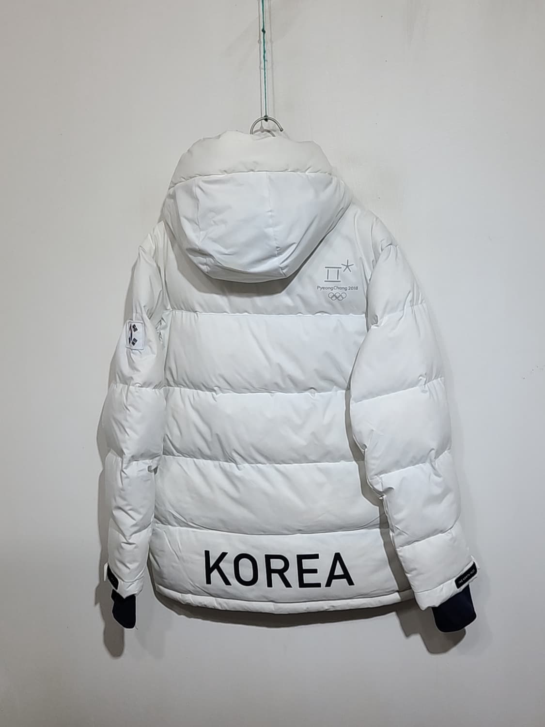 (M) 노스페이스 패딩점퍼 화이트 평창올림픽 다운자켓 태극기  상품이미지7