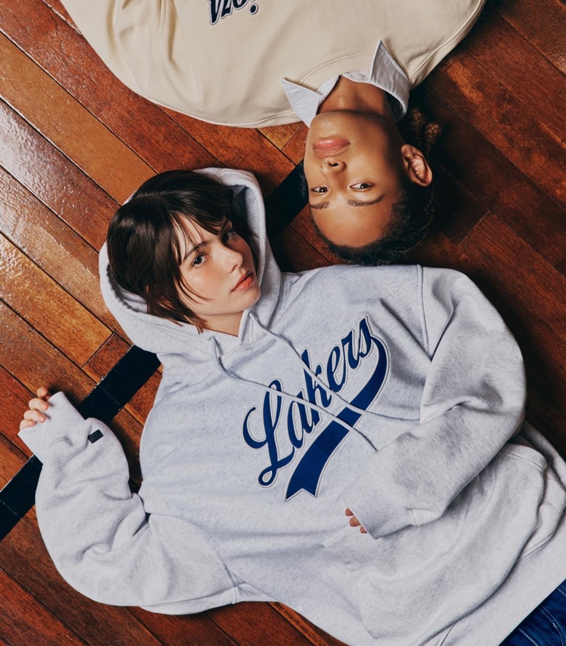 [새상품] M) NBA 엔비에이 레터링 빅 로고 후드 티셔츠 아이스그레이 상품이미지2