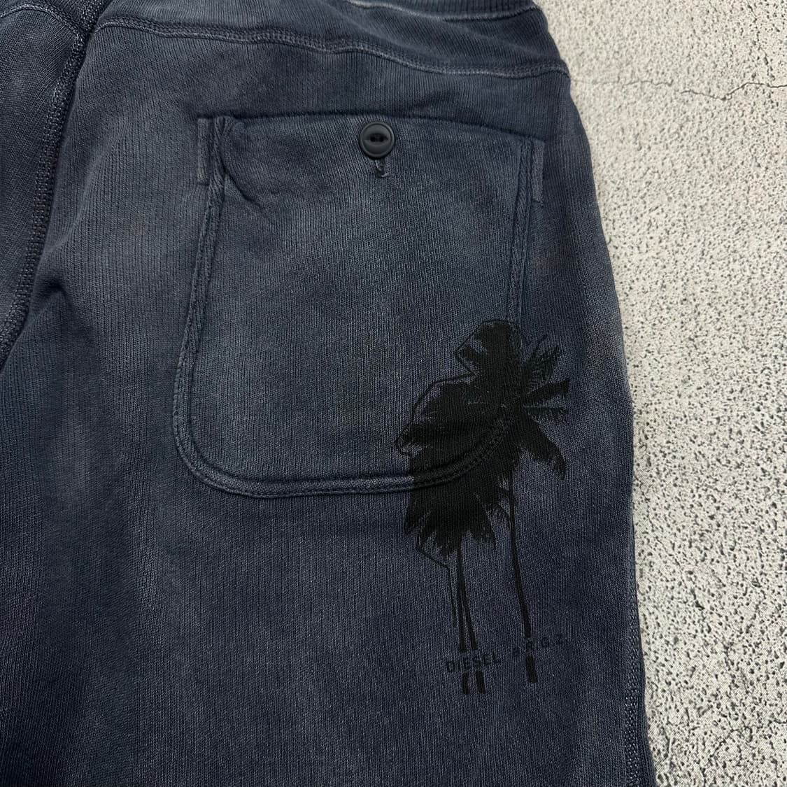 ✨ (바배) 디젤 피그먼트 야자수 밴딩 반바지  상품이미지3