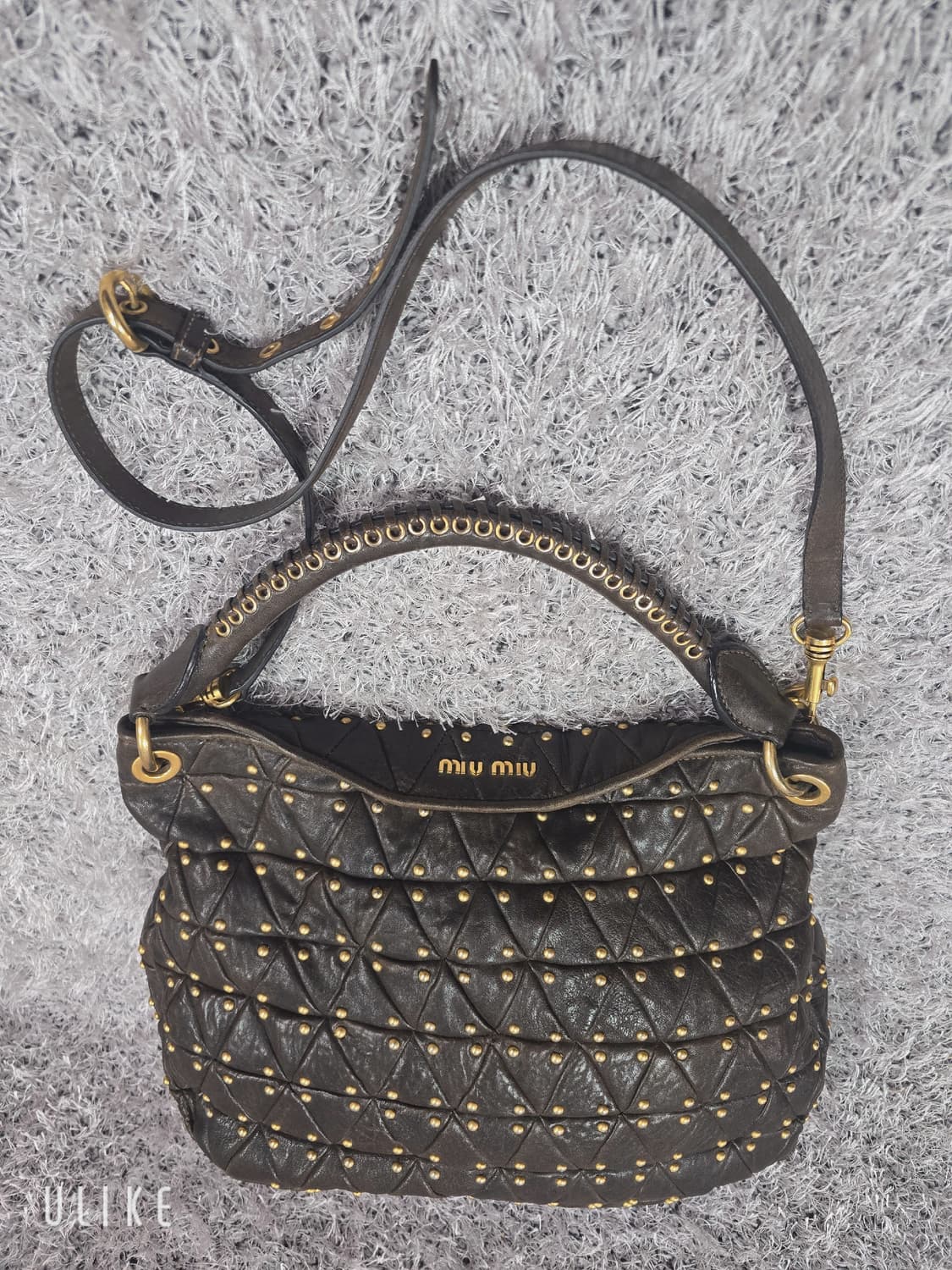 미우미우 퀼팅 금장 숄더백 상품이미지2