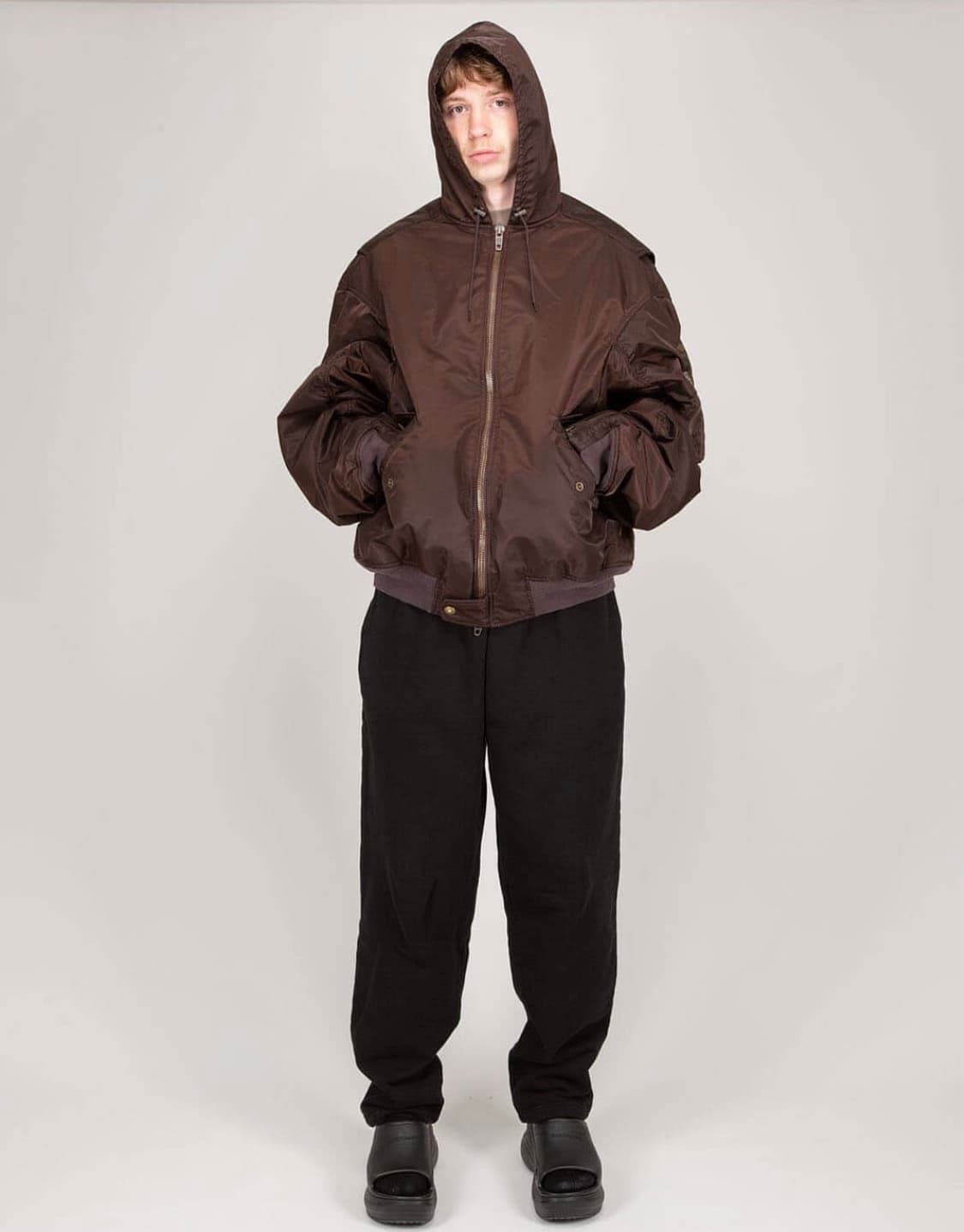 발렌시아가 3b 후드 봄버 상품이미지3