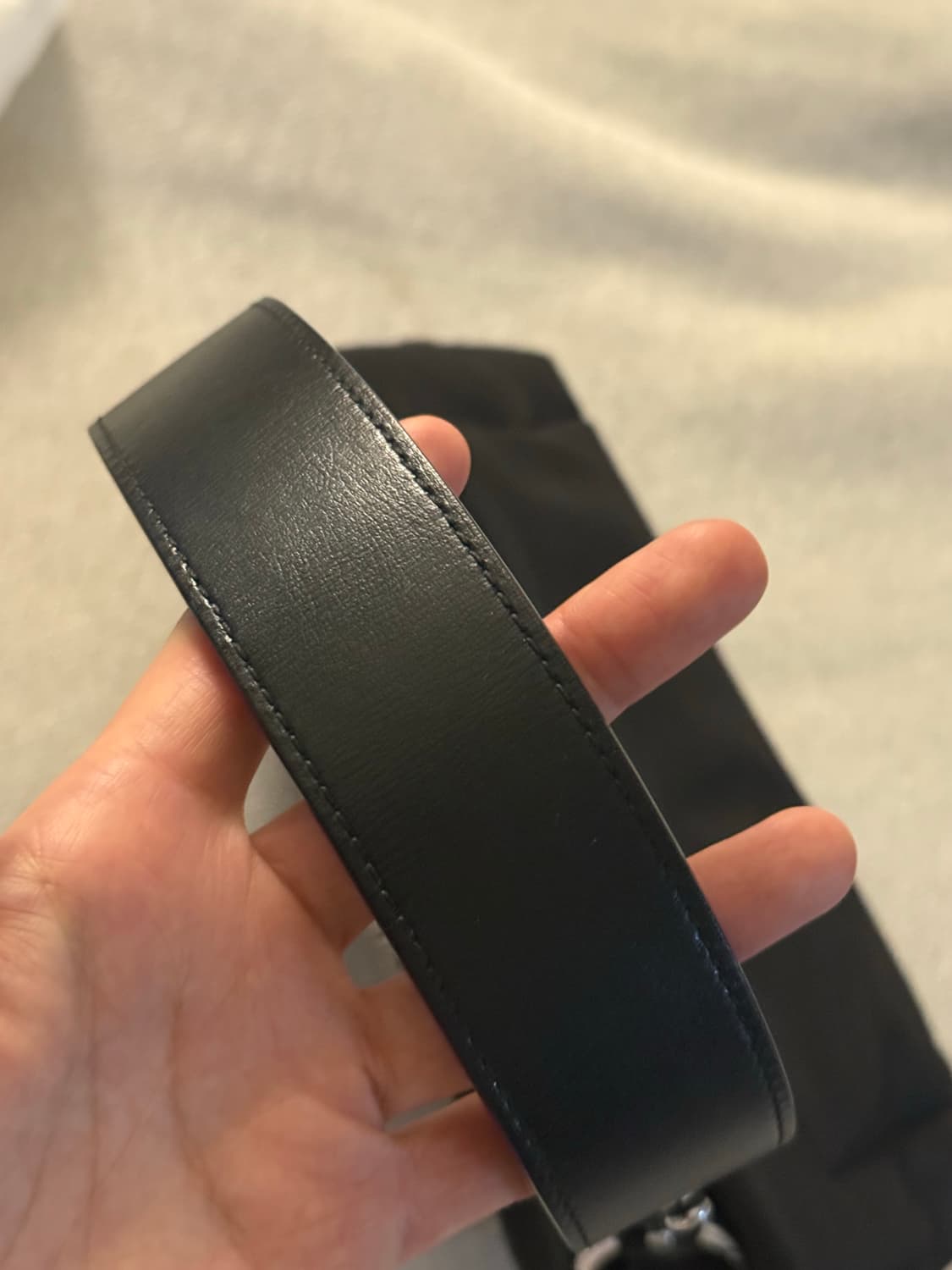 Ganni pillow baguette bag 가니 바게트백 필로우백 상품이미지10